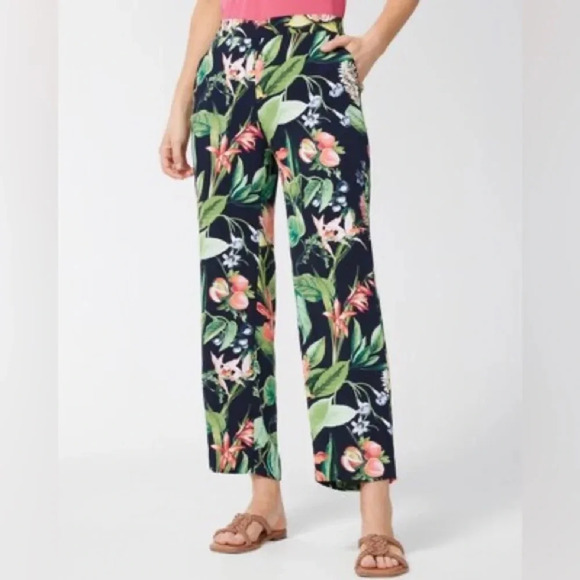 Chico's Tropical Floral Leaf Print Wide Leg Soft Crop Elastic Pant Size 10/ 1.5 - Picture 1 of 11